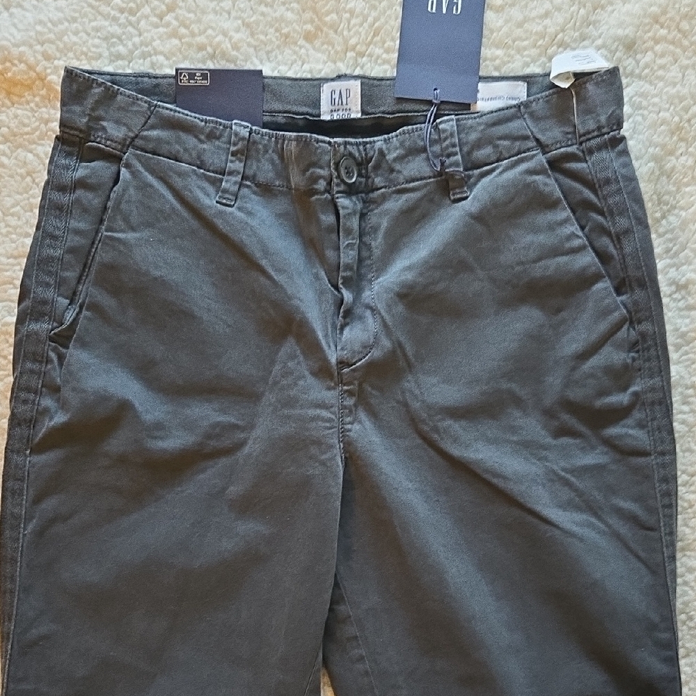 GAP Mid Rise Girlfriend Chino - Picture 3 of 3